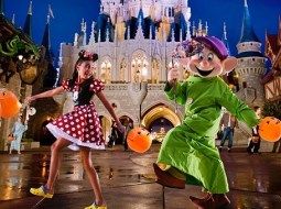 Halloween-2013-Disneyland-Stati-Uniti